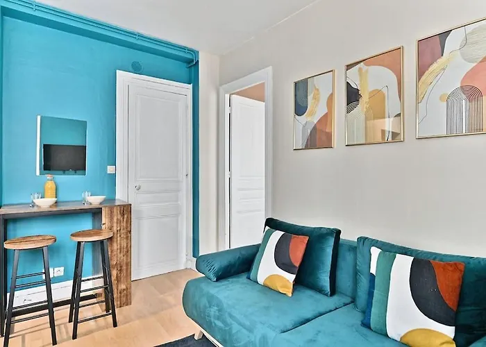 Appartement Cosy Et Colore Au Coeur De Paris